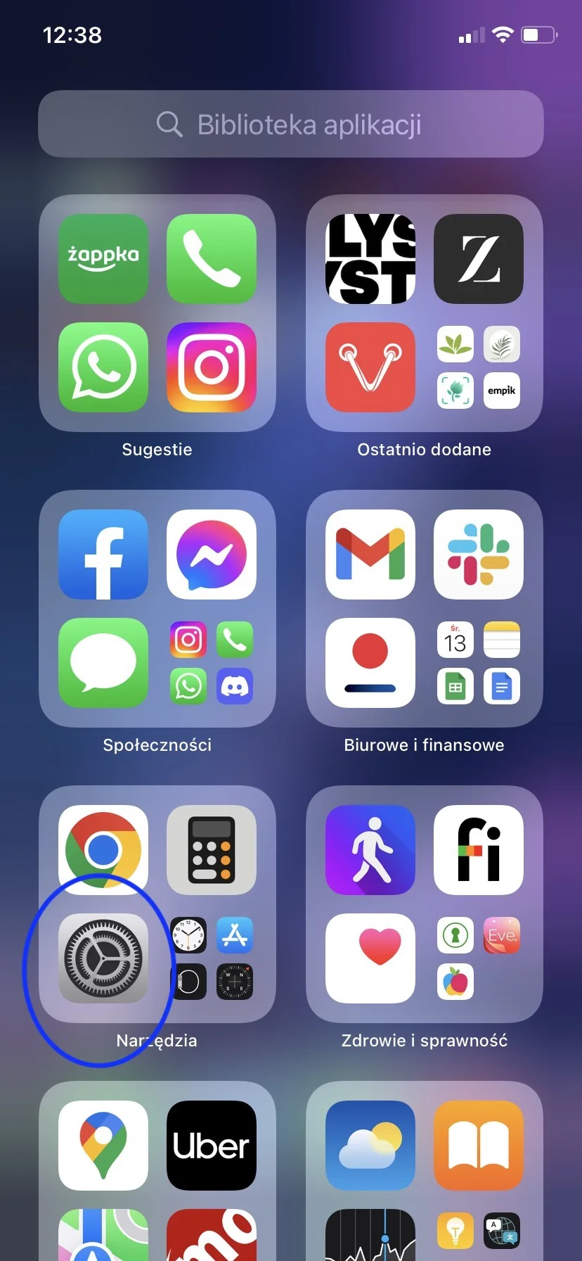 Otwórz Ustawienia na iPhonie