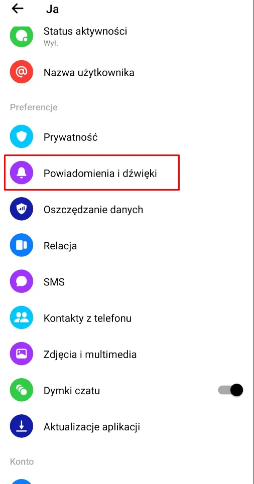 Znajdź sekcję „Powiadomienia i dźwięki”.